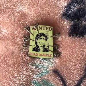 Disney Flynn rider pin tangled 💓